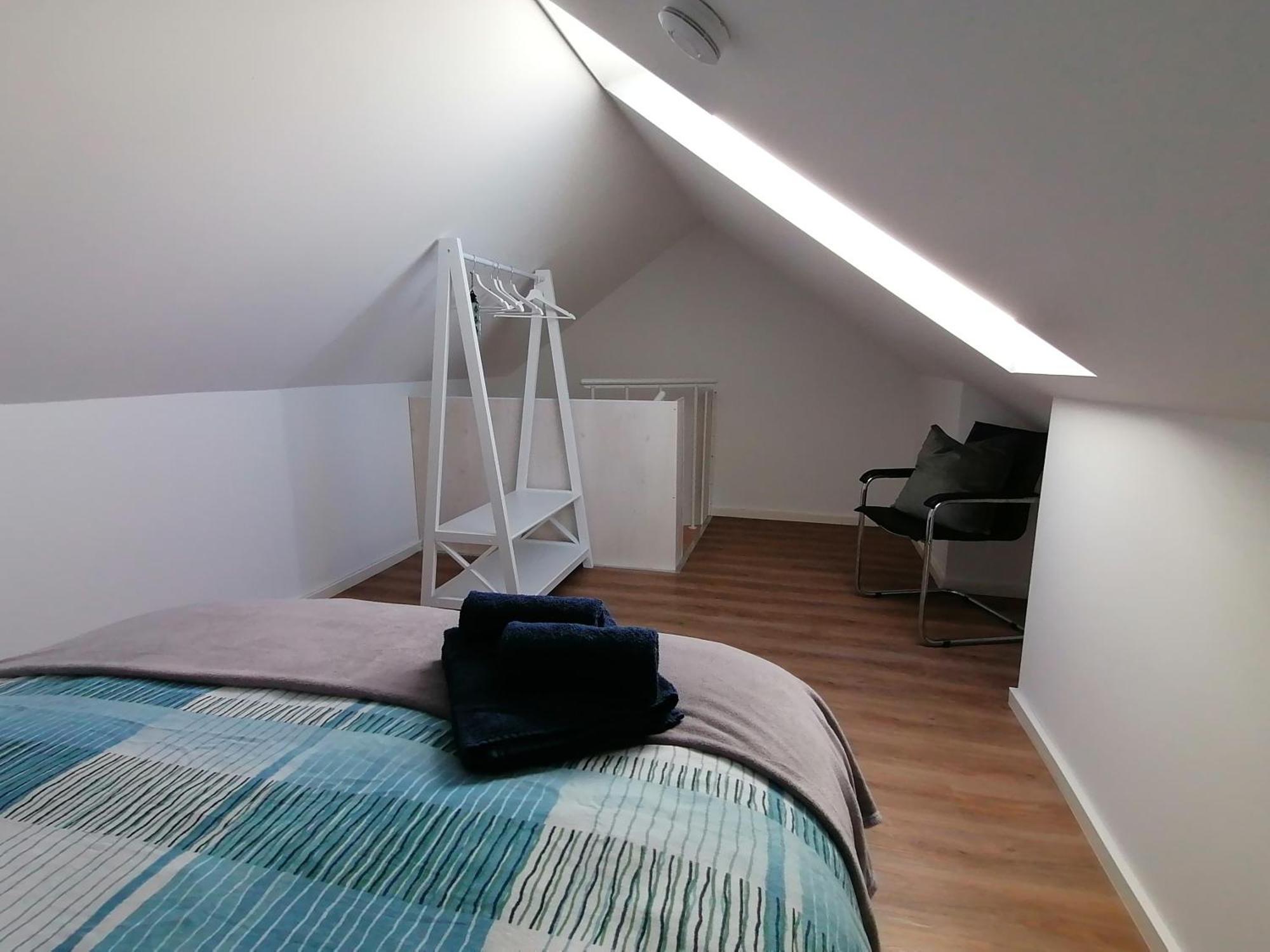Auszeit2 Erfurt - Stilvolle Dachwohnung Mit Parkplatz - Zentrumsnah Екстериор снимка