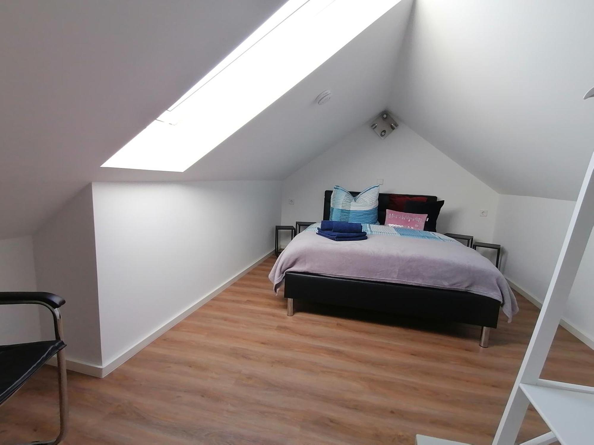 Auszeit2 Erfurt - Stilvolle Dachwohnung Mit Parkplatz - Zentrumsnah Екстериор снимка