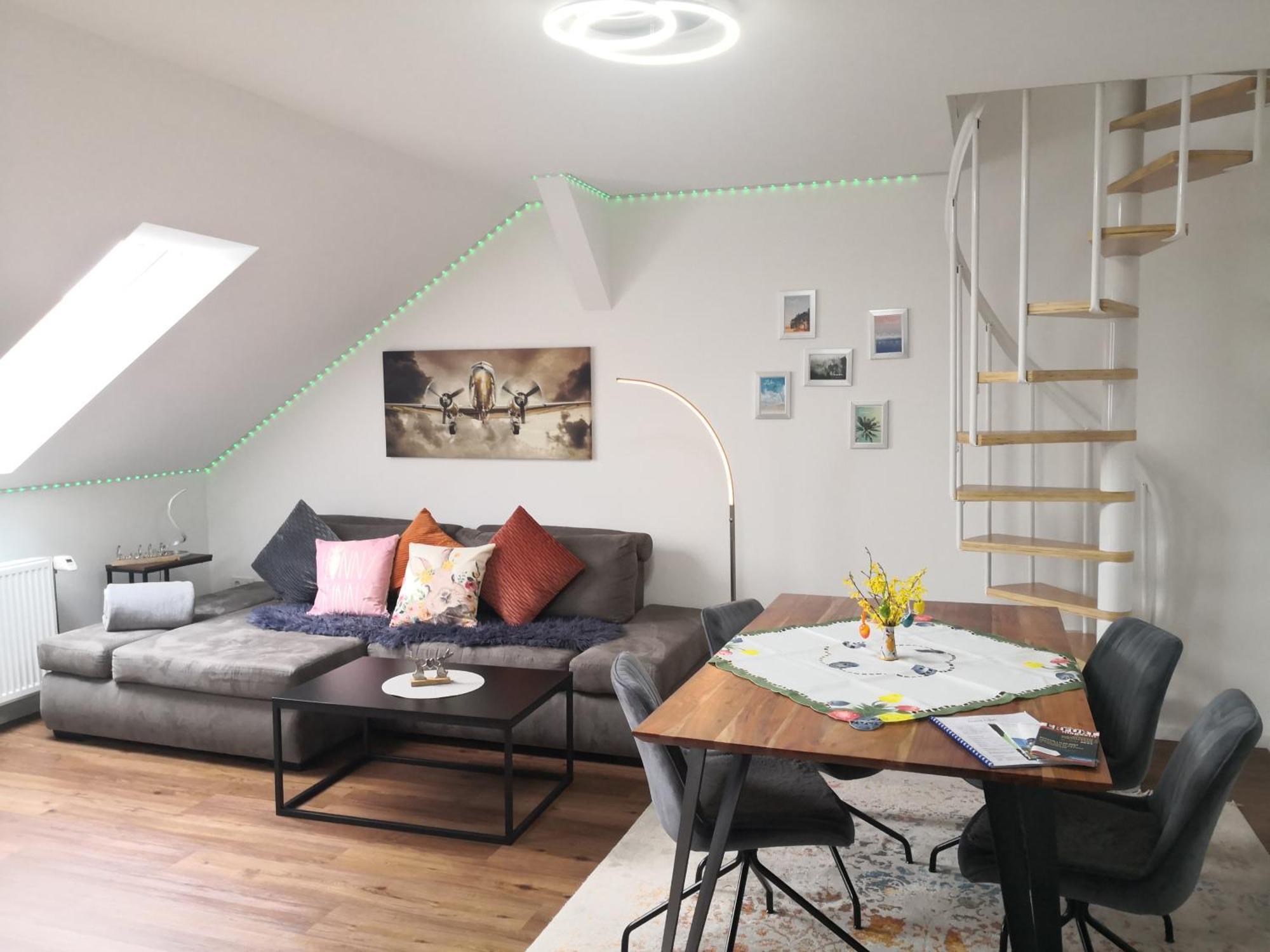 Auszeit2 Erfurt - Stilvolle Dachwohnung Mit Parkplatz - Zentrumsnah Екстериор снимка