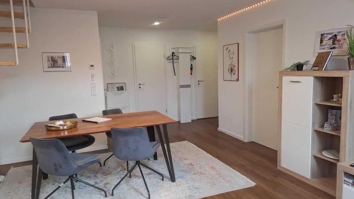 Auszeit2 Erfurt - Stilvolle Dachwohnung Mit Parkplatz - Zentrumsnah Екстериор снимка